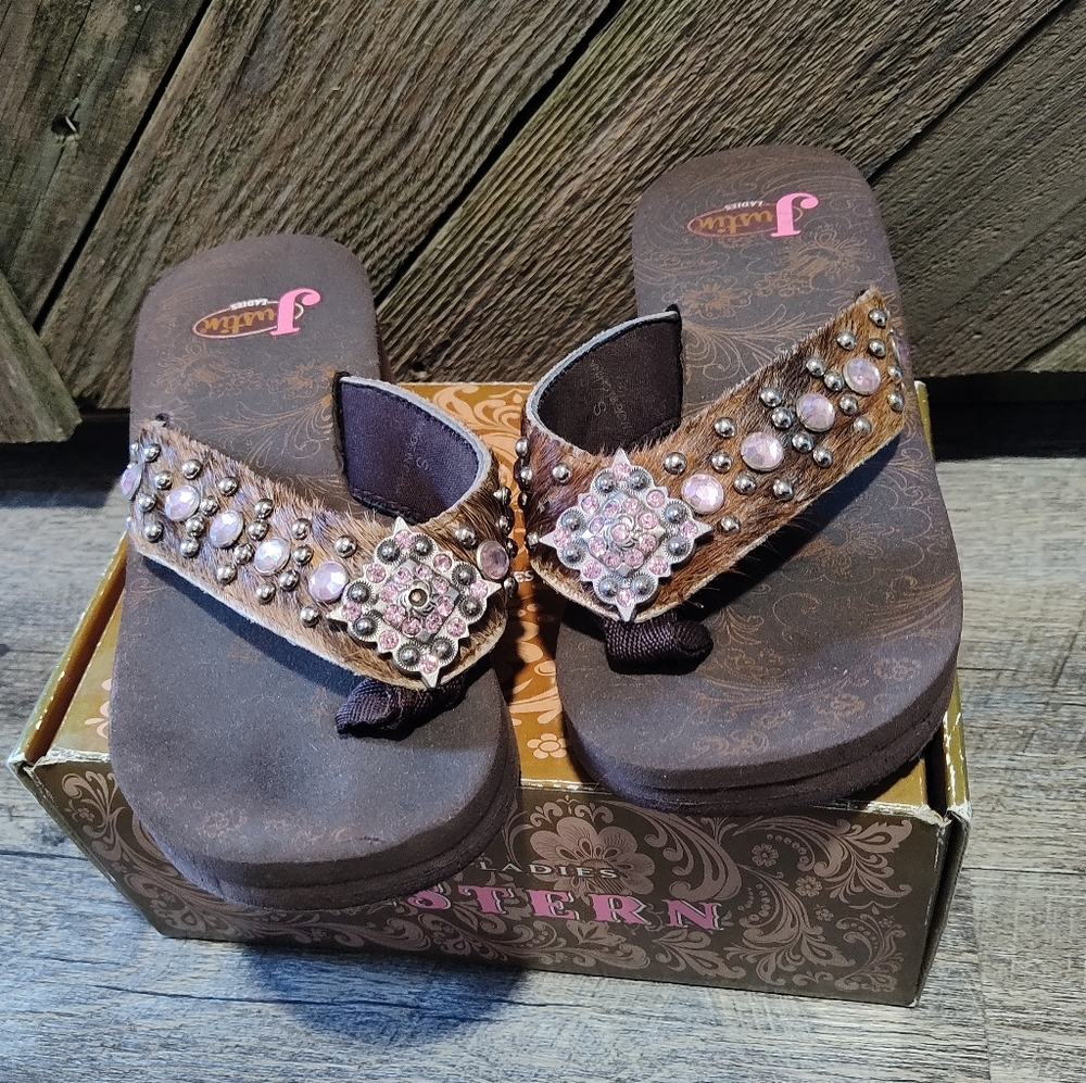 Lightly Worn Youth Girls JustinWestern Flip Flops